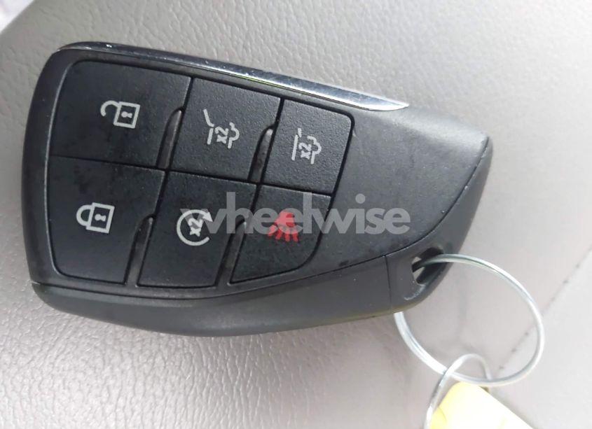 Photo 11 of 2021 Chevrolet Suburban 2WD LT (VIN 1GNSCCKD2MR150654)