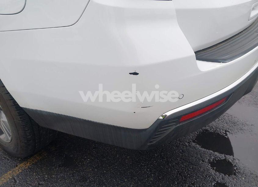 Photo 6 of 2021 Chevrolet Suburban 2WD LT (VIN 1GNSCCKD2MR150654)