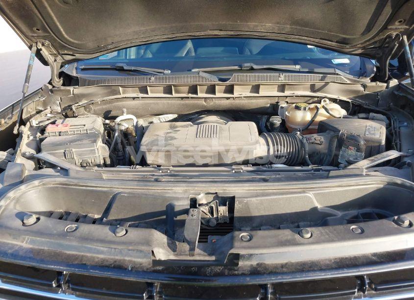 Photo 10 of 2021 Chevrolet Suburban 2WD LT (VIN 1GNSCCKD2MR328577)