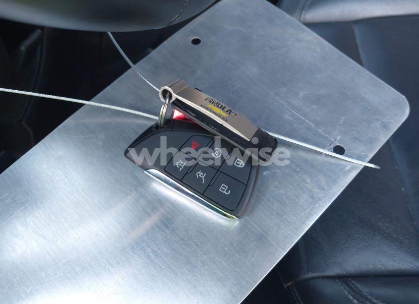 Photo 11 of 2021 Chevrolet Suburban 2WD LT (VIN 1GNSCCKD2MR328577)