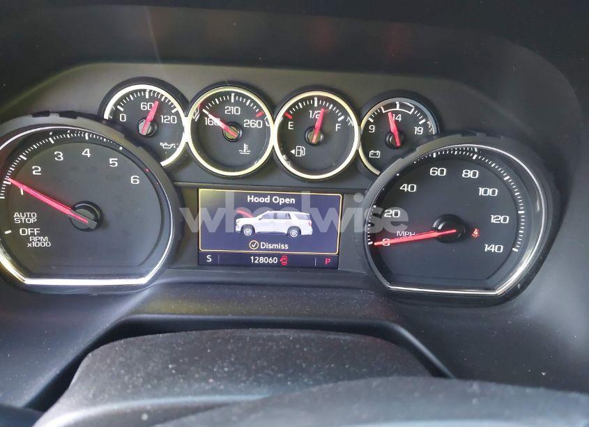 Photo 15 of 2021 Chevrolet Suburban 2WD LT (VIN 1GNSCCKD2MR328577)