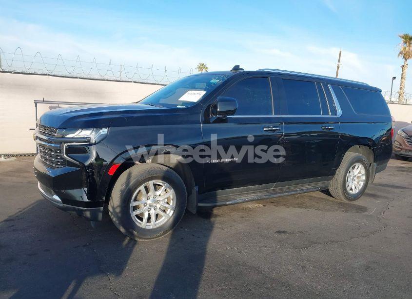 Photo 6 of 2021 Chevrolet Suburban 2WD LT (VIN 1GNSCCKD2MR328577)