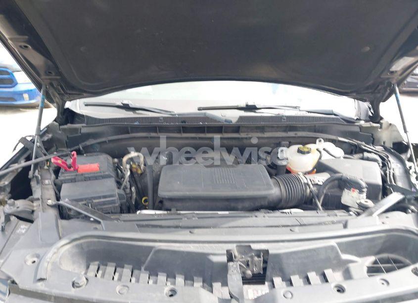 Photo 10 of 2022 Chevrolet Suburban 2WD LT (VIN 1GNSCCKD2NR201474)