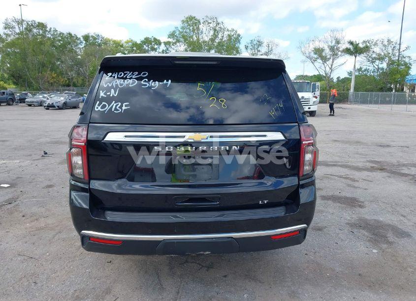 Photo 16 of 2022 Chevrolet Suburban 2WD LT (VIN 1GNSCCKD2NR201474)