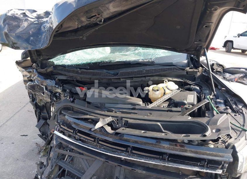 Photo 10 of 2021 Chevrolet Suburban 2WD LT (VIN 1GNSCCKD3MR195196)