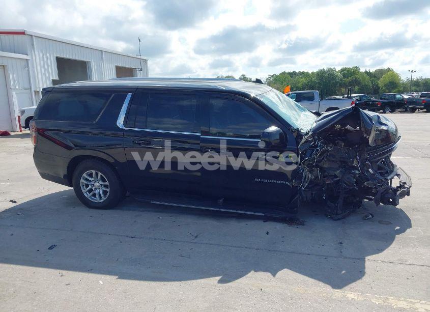 Photo 14 of 2021 Chevrolet Suburban 2WD LT (VIN 1GNSCCKD3MR195196)