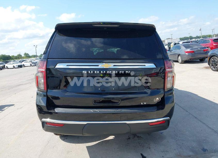 Photo 17 of 2021 Chevrolet Suburban 2WD LT (VIN 1GNSCCKD3MR195196)