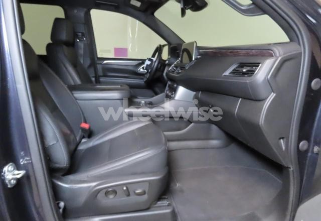 Photo 2 of 2023 CHEVROLET SUBURBAN C1500 LT (VIN 1GNSCCKD4PR363674)