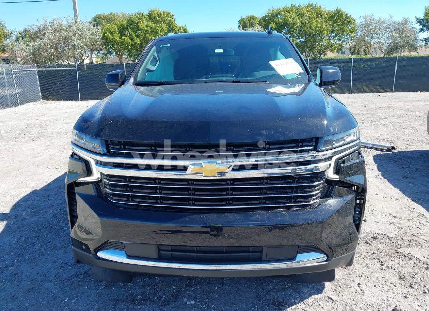 Photo 13 of 2024 Chevrolet Suburban 2WD LT (VIN 1GNSCCKD4RR392675)