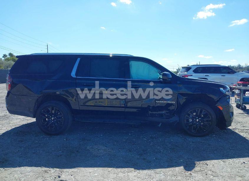 Photo 14 of 2024 Chevrolet Suburban 2WD LT (VIN 1GNSCCKD4RR392675)