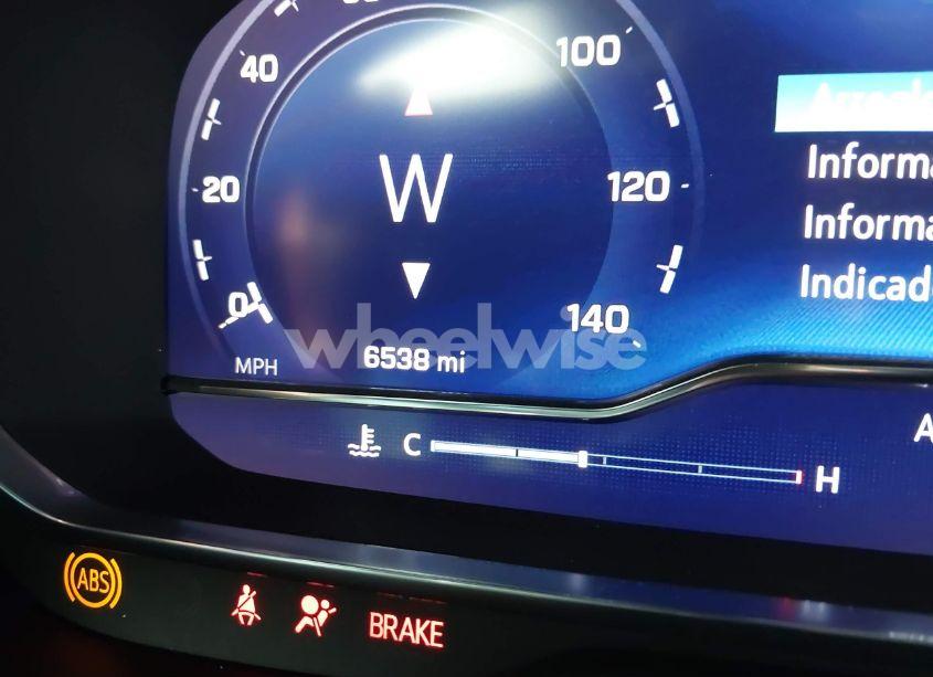 Photo 16 of 2024 Chevrolet Suburban 2WD LT (VIN 1GNSCCKD4RR392675)