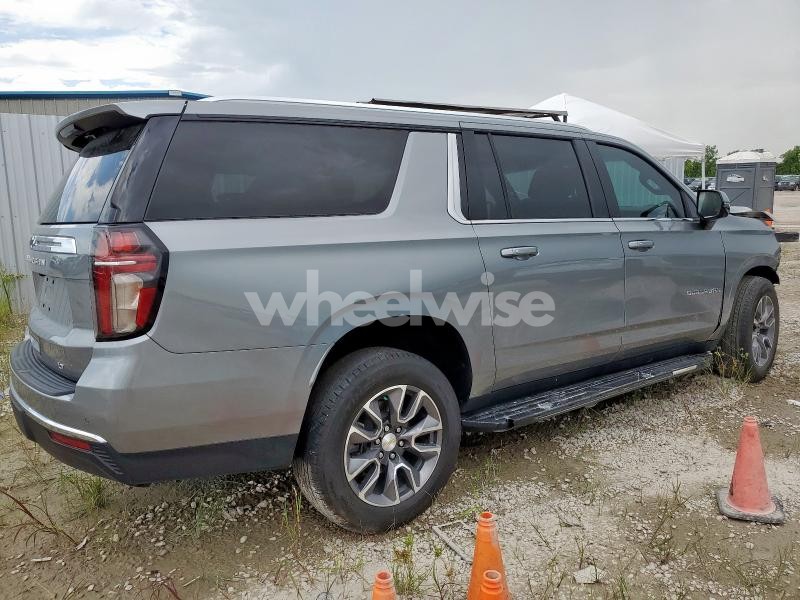 Photo 4 of 2023 CHEVROLET SUBURBAN C1500 LT (VIN 1GNSCCKD5PR308814)