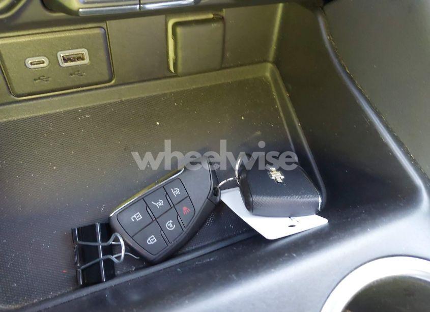 Photo 11 of 2023 Chevrolet Suburban 2WD LT (VIN 1GNSCCKD5PR346172)