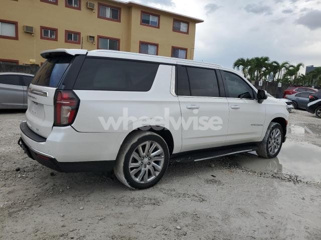 Photo 9 of 2021 CHEVROLET SUBURBAN C1500 LT N/A (VIN 1GNSCCKD7MR216759)