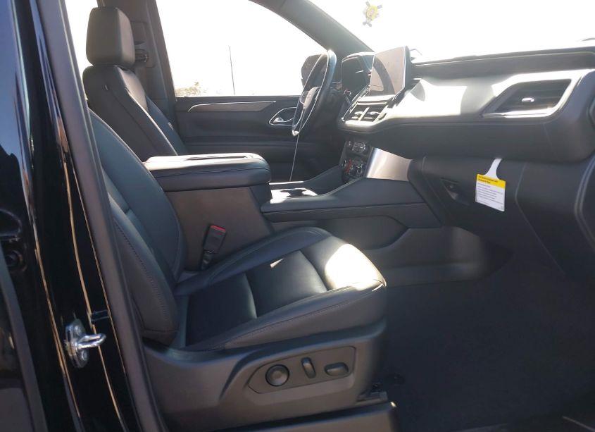 Photo 5 of 2022 Chevrolet Suburban 2WD LT (VIN 1GNSCCKD7NR278969)