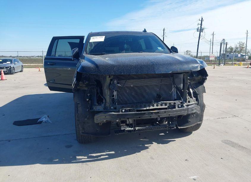 Photo 6 of 2022 Chevrolet Suburban 2WD LT (VIN 1GNSCCKD7NR278969)