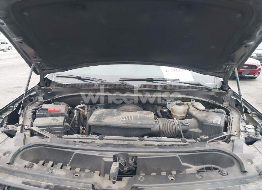 Photo 10 of 2021 Chevrolet Suburban 2WD LT (VIN 1GNSCCKD8MR146950)