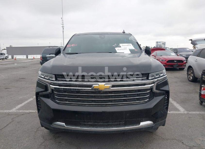 Photo 11 of 2021 Chevrolet Suburban 2WD LT (VIN 1GNSCCKD8MR146950)