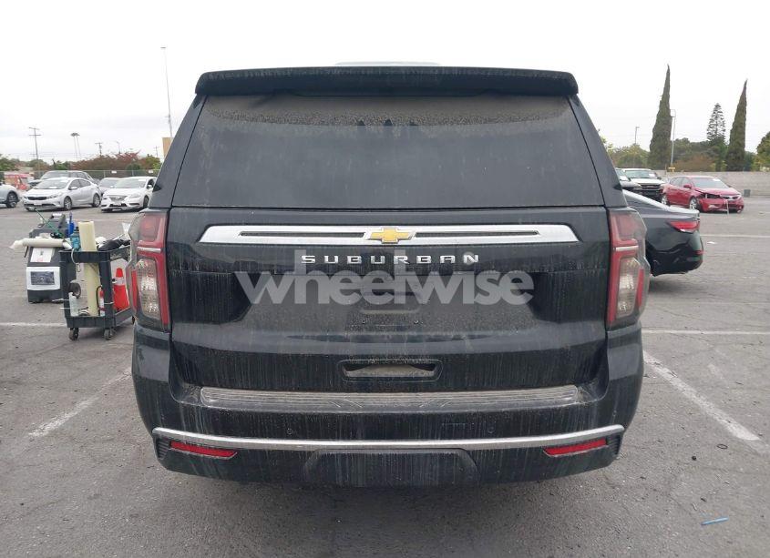 Photo 15 of 2021 Chevrolet Suburban 2WD LT (VIN 1GNSCCKD8MR146950)
