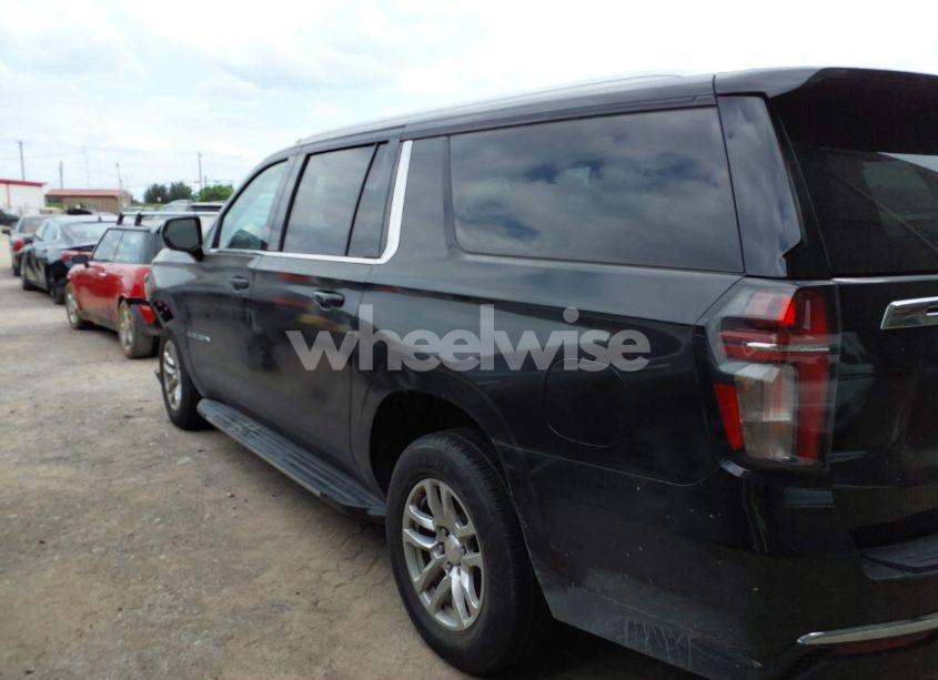 Photo 14 of 2021 Chevrolet Suburban 2WD LT (VIN 1GNSCCKD8MR269020)