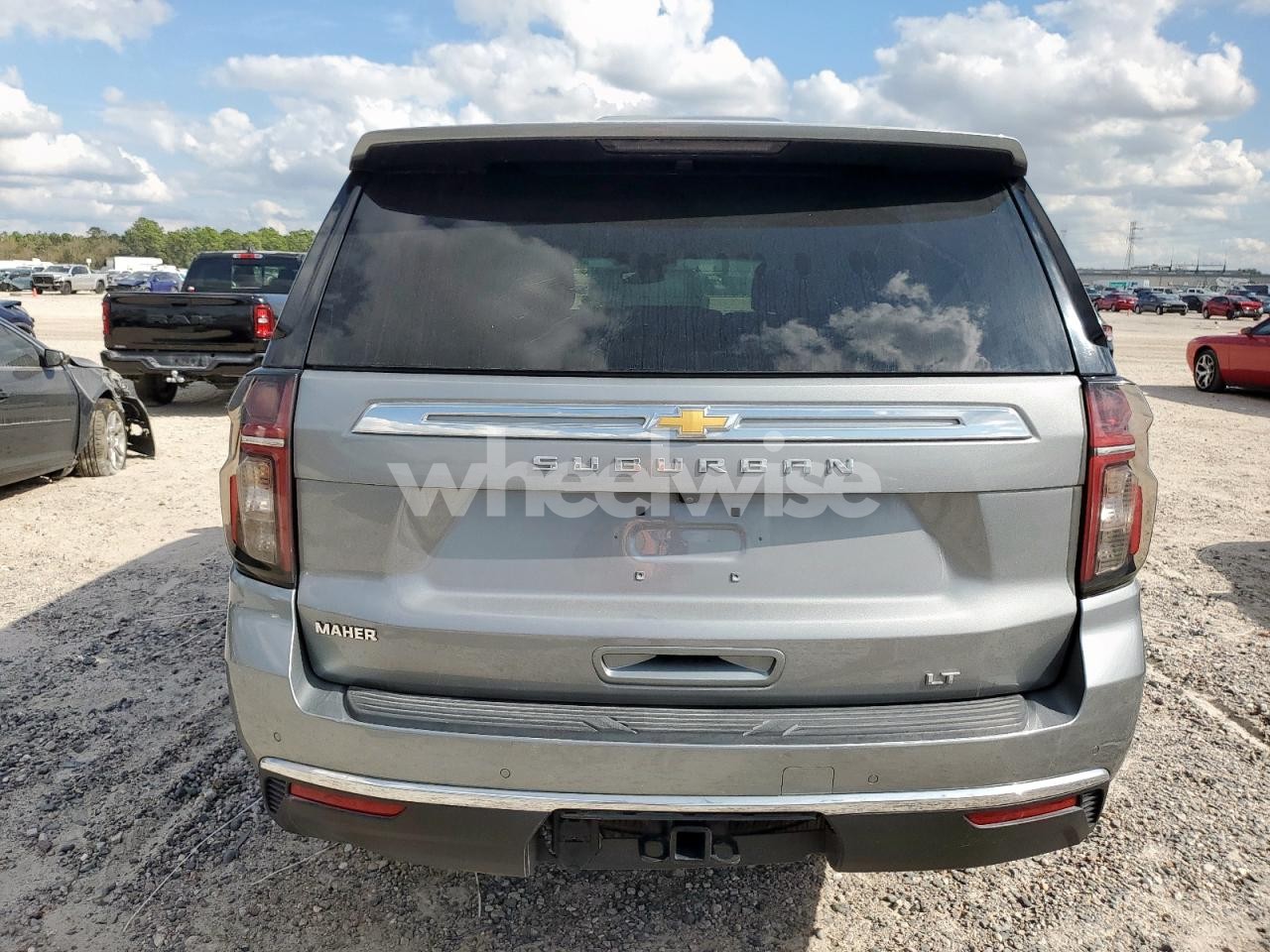 Photo 6 of 2023 CHEVROLET SUBURBAN C1500 LT (VIN 1GNSCCKD9PR320805)