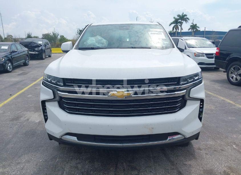 Photo 11 of 2024 Chevrolet Suburban 2WD LT (VIN 1GNSCCKDXRR249536)