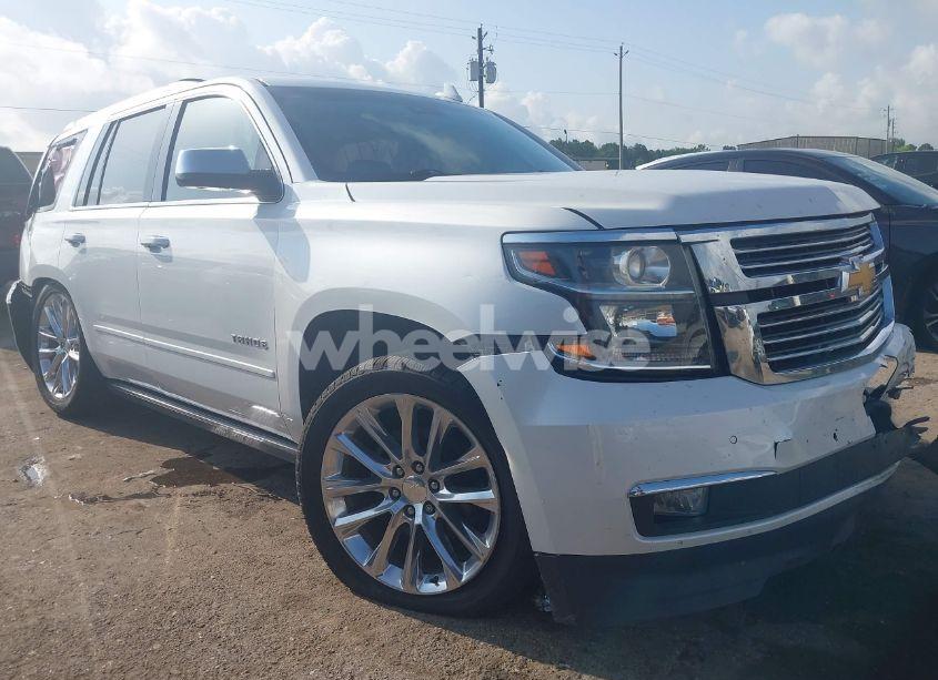 2019 Chevrolet Tahoe PREMIER (VIN 1GNSCCKJ4KR262875) main photo