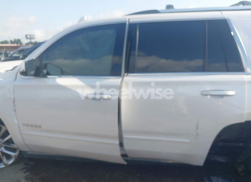 Photo 15 of 2019 Chevrolet Tahoe PREMIER (VIN 1GNSCCKJ4KR262875)