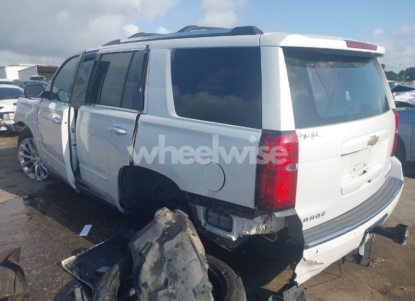 Photo 3 of 2019 Chevrolet Tahoe PREMIER (VIN 1GNSCCKJ4KR262875)