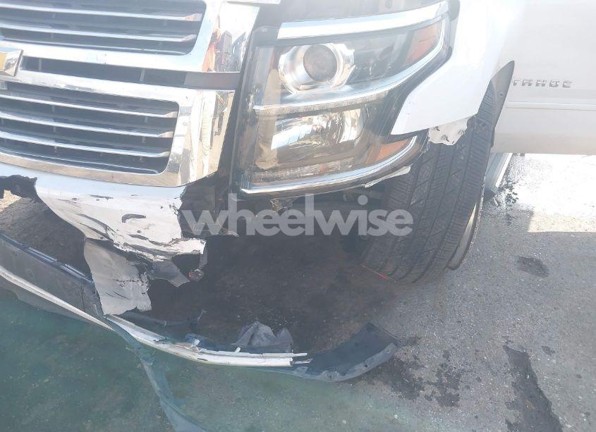 Photo 6 of 2019 Chevrolet Tahoe PREMIER (VIN 1GNSCCKJ4KR262875)