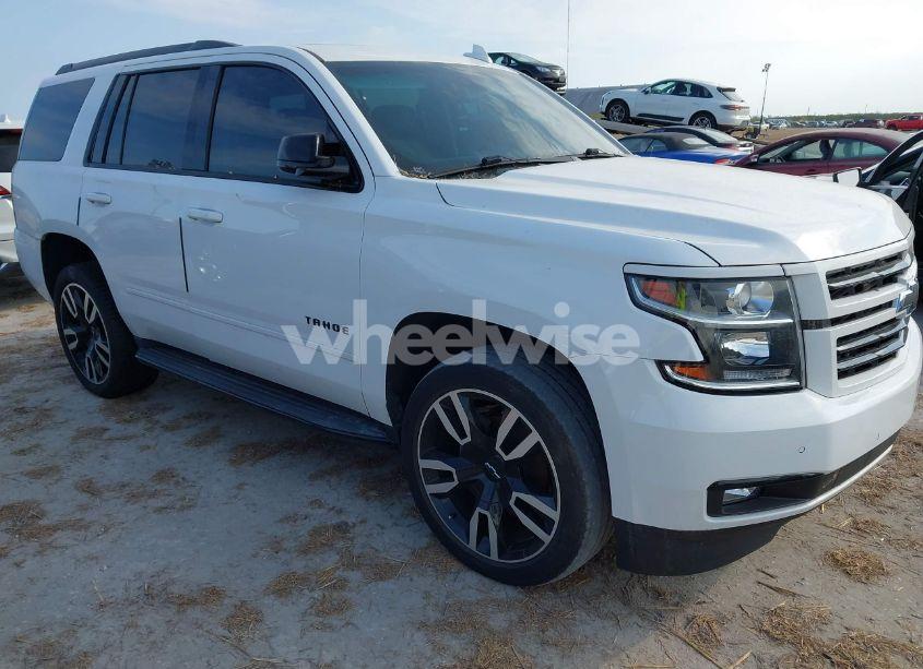 2018 Chevrolet Tahoe PREMIER (VIN 1GNSCCKJ8JR306827) main photo