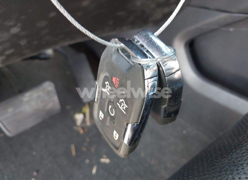 Photo 11 of 2018 Chevrolet Tahoe PREMIER (VIN 1GNSCCKJ8JR306827)