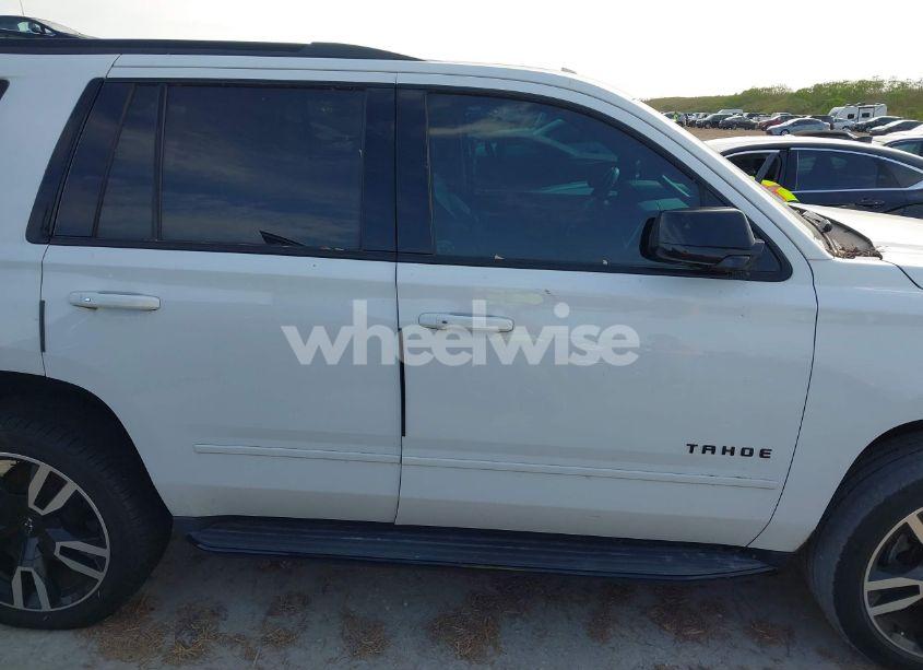 Photo 13 of 2018 Chevrolet Tahoe PREMIER (VIN 1GNSCCKJ8JR306827)