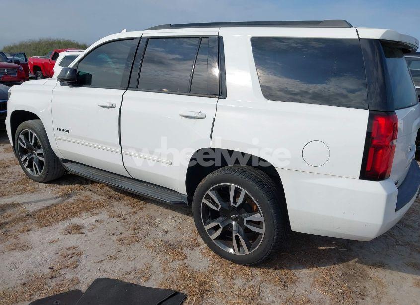 Photo 3 of 2018 Chevrolet Tahoe PREMIER (VIN 1GNSCCKJ8JR306827)