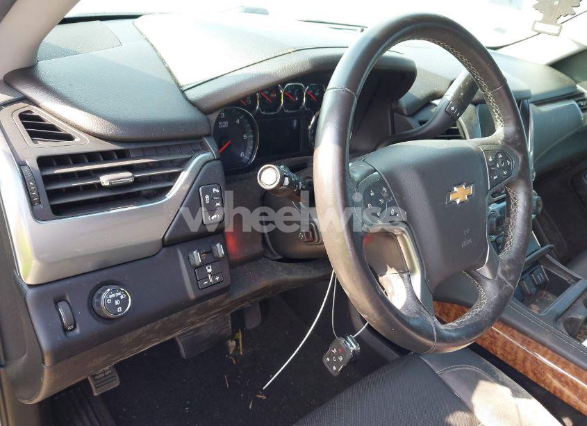 Photo 7 of 2018 Chevrolet Tahoe PREMIER (VIN 1GNSCCKJ8JR306827)