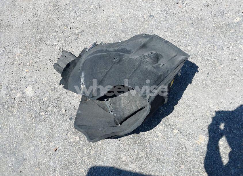 Photo 12 of 2023 Chevrolet Suburban 2WD LT (VIN 1GNSCCKT4PR505108)