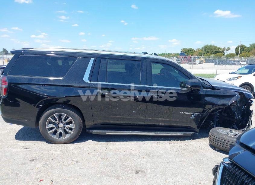 Photo 14 of 2023 Chevrolet Suburban 2WD LT (VIN 1GNSCCKT4PR505108)