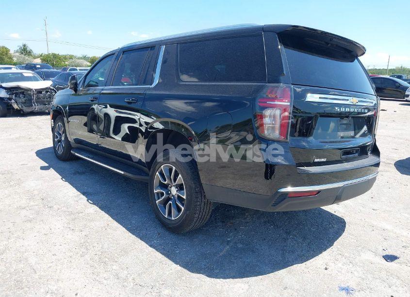 Photo 3 of 2023 Chevrolet Suburban 2WD LT (VIN 1GNSCCKT4PR505108)