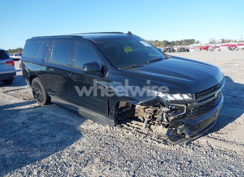 2021 Chevrolet Suburban 2WD RST (VIN 1GNSCEKD2MR340613) main photo