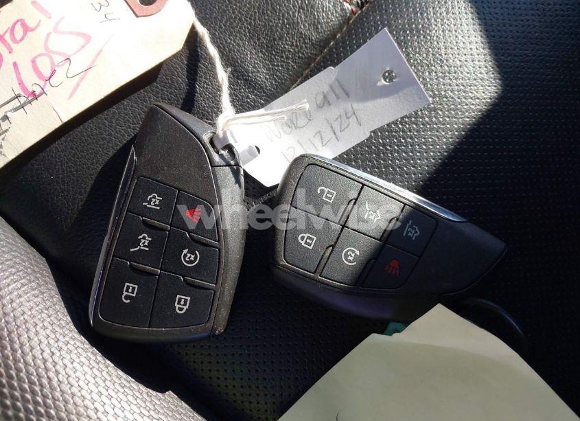 Photo 11 of 2021 Chevrolet Suburban 2WD RST (VIN 1GNSCEKD2MR340613)