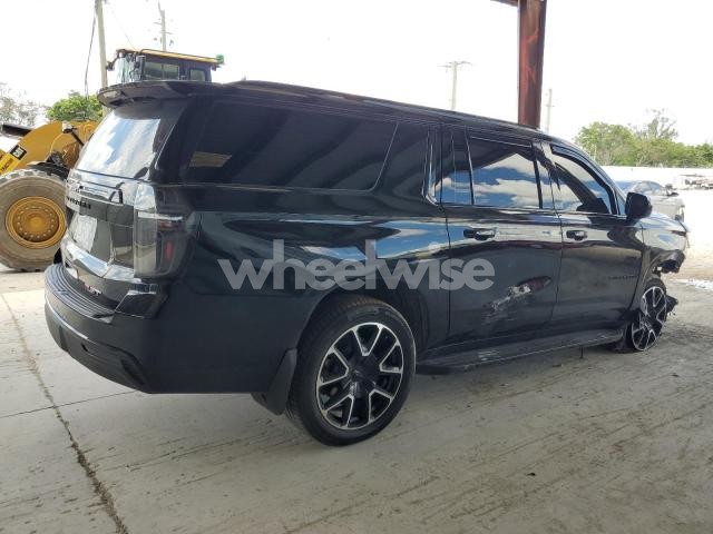 Photo 5 of 2024 CHEVROLET SUBURBAN C1500 RST N/A (VIN 1GNSCEKD6RR128479)