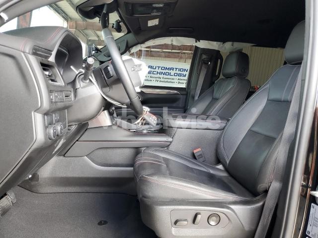 Photo 9 of 2024 CHEVROLET SUBURBAN C1500 RST N/A (VIN 1GNSCEKD6RR128479)