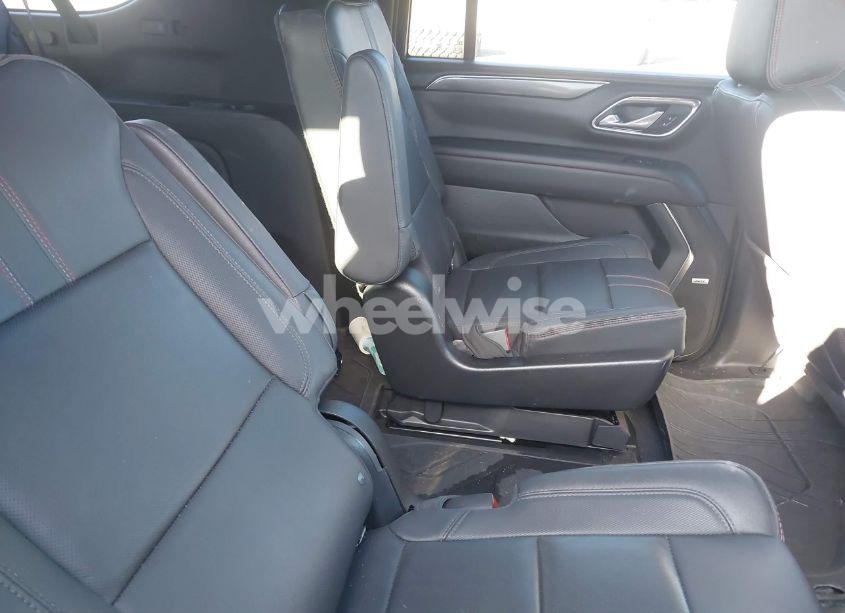 Photo 8 of 2023 Chevrolet Suburban 2WD RST (VIN 1GNSCEKD7PR307823)