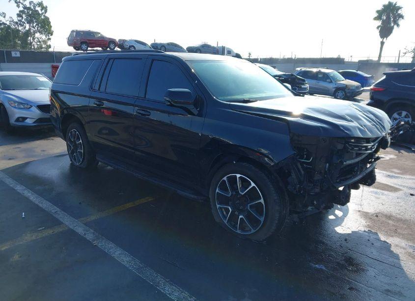 2022 Chevrolet Suburban 2WD RST (VIN 1GNSCEKD8NR205606) main photo