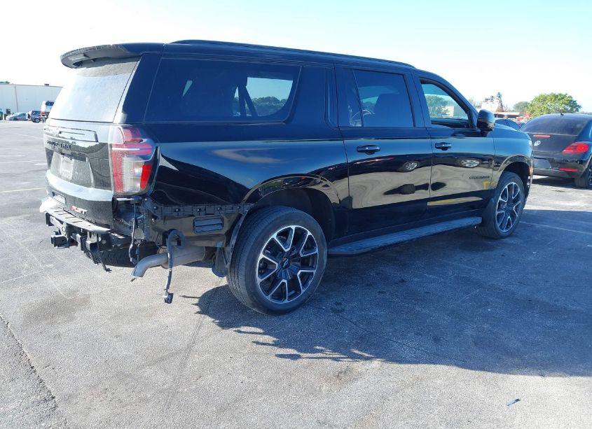 Photo 4 of 2023 Chevrolet Suburban 2WD RST (VIN 1GNSCEKTXPR524046)