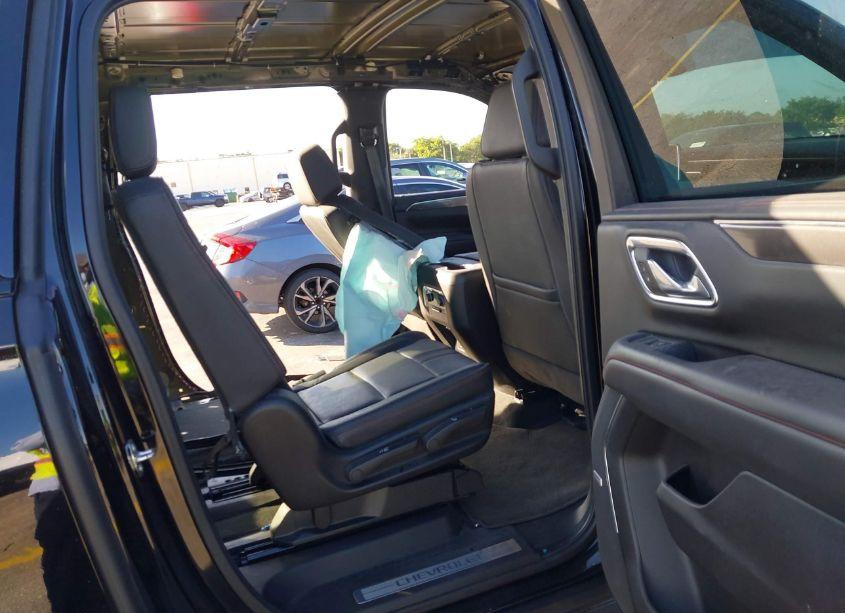 Photo 8 of 2023 Chevrolet Suburban 2WD RST (VIN 1GNSCEKTXPR524046)