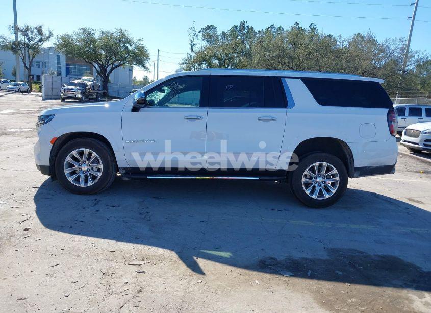 Photo 14 of 2023 Chevrolet Suburban 2WD PREMIER (VIN 1GNSCFKD0PR321942)