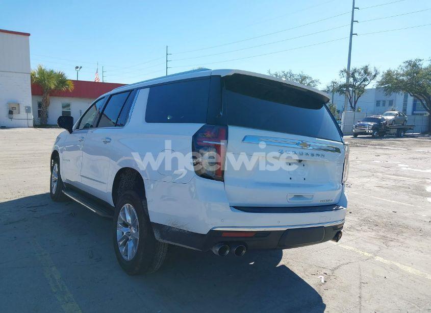 Photo 3 of 2023 Chevrolet Suburban 2WD PREMIER (VIN 1GNSCFKD0PR321942)
