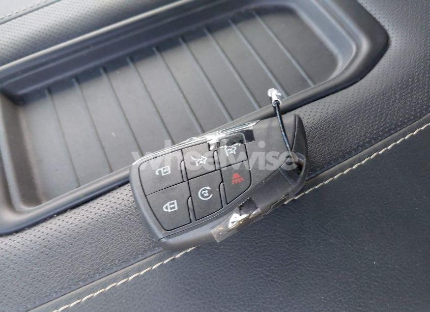 Photo 11 of 2023 Chevrolet Suburban 2WD PREMIER (VIN 1GNSCFKD0PR389772)