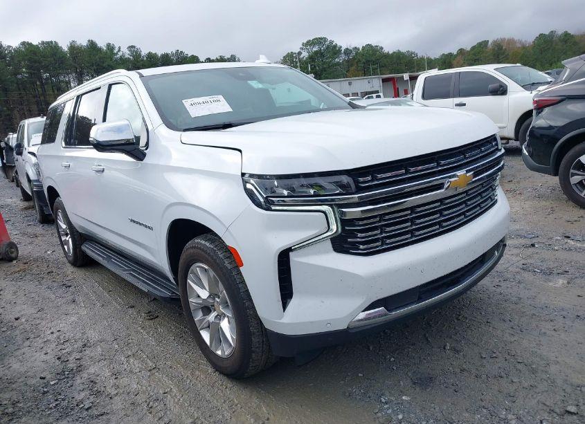 Photo 13 of 2023 Chevrolet Suburban 2WD PREMIER (VIN 1GNSCFKD1PR391823)